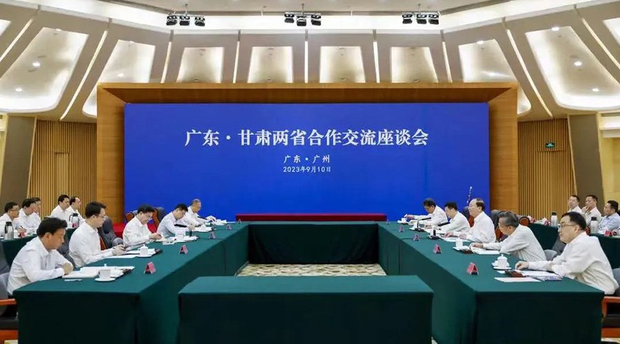 XPJ储能在甘肃重点产业招商会上签约，省委书记胡昌升见证