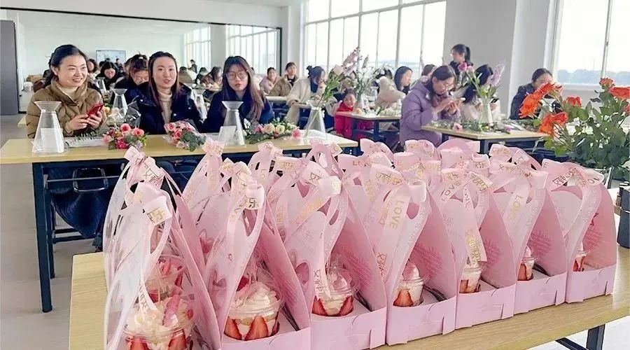 花开十里，美丽如你 | XPJ储能举办三八妇女节艺术DIY活动
